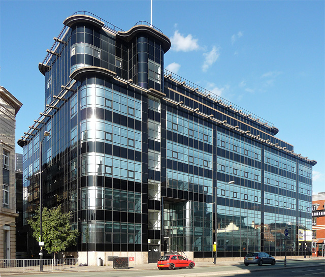 1473718775100216.jpg Express_Building_Manchester.jpg